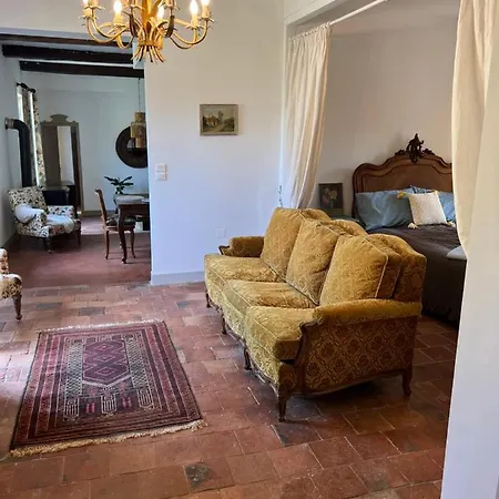Le Petit Poirier Holiday home